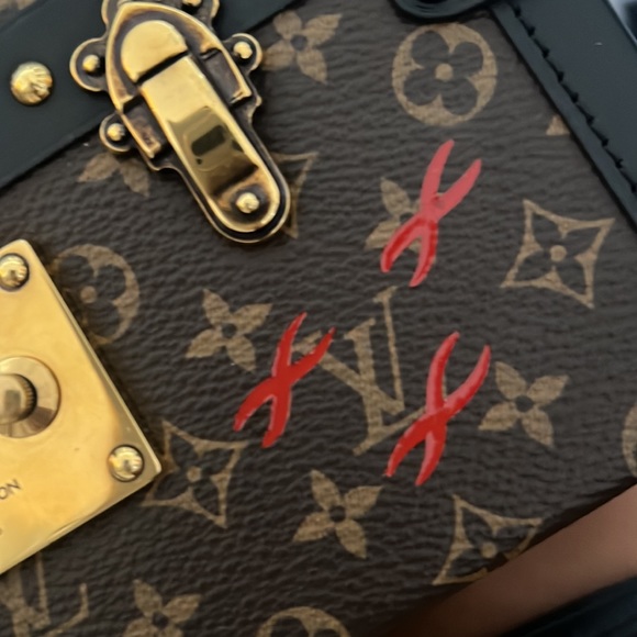 LIKE NEW LIMITED EDITION Louis Vuitton Trunk Bag - Picture 8 of 14